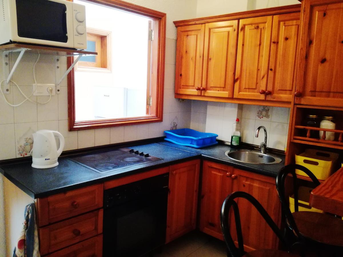 Surfhouse Hostel Famara เตกีเซ ภายนอก รูปภาพ