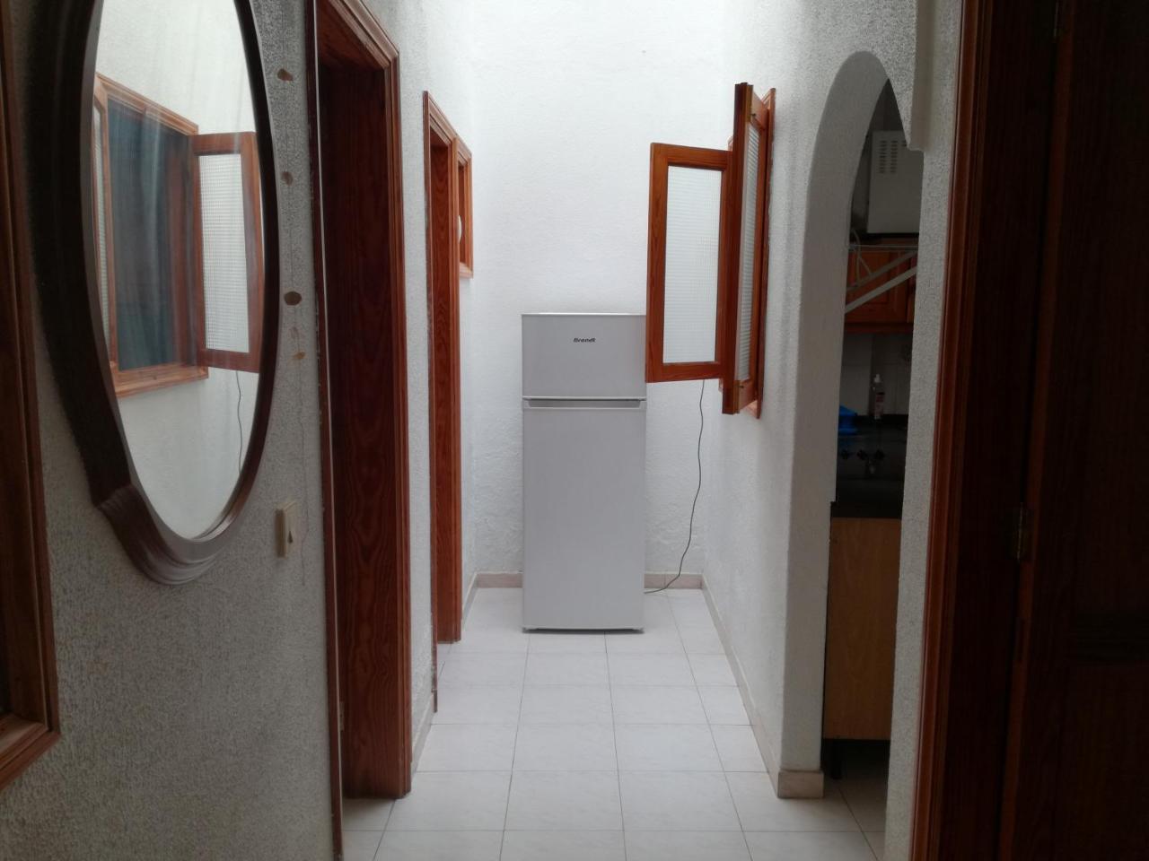 Surfhouse Hostel Famara เตกีเซ ภายนอก รูปภาพ